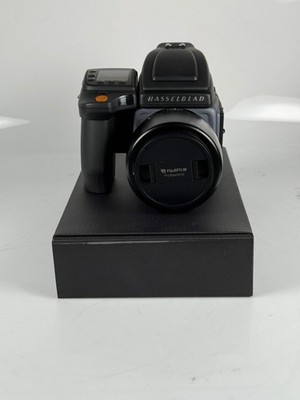 Hasselblad H6D 100C 100mp Medium Format Camera with 80mm f2.8 HC lens