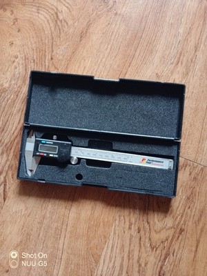 Digital Caliper by Performance Tool