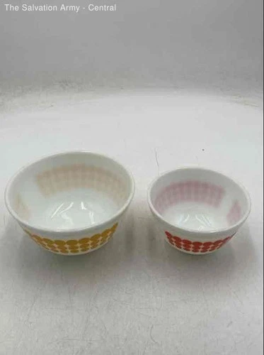 Pyrex White Red Polka Dot Dinnerware Round Shape Mixing Bowl Set Of 2
