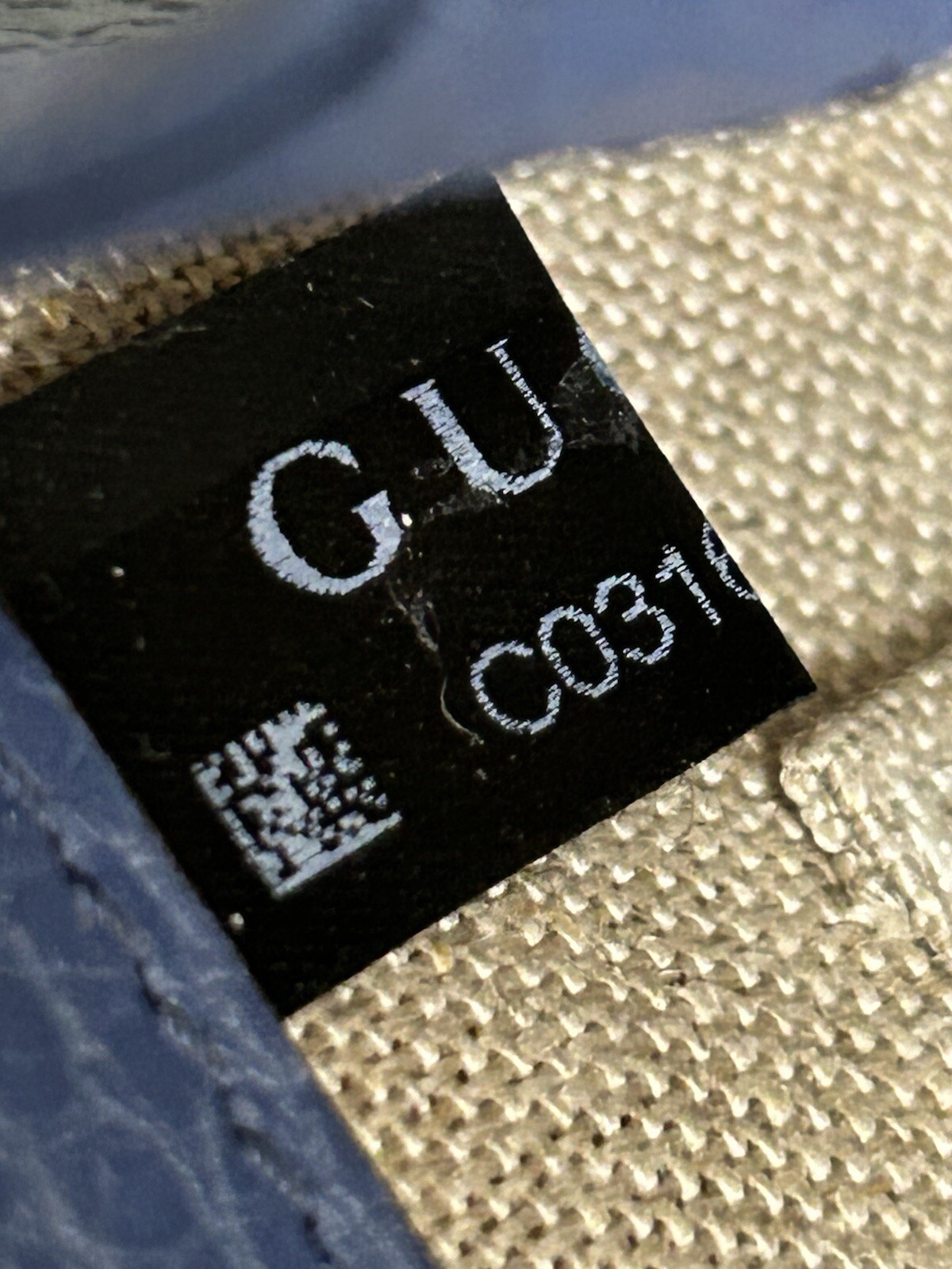 Gucci Small Interlocking Cornflower Blue Pebble L… - image 16