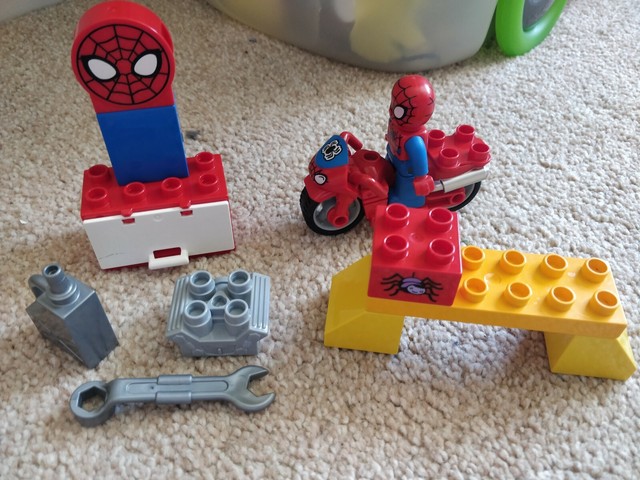 duplo spiderman bike
