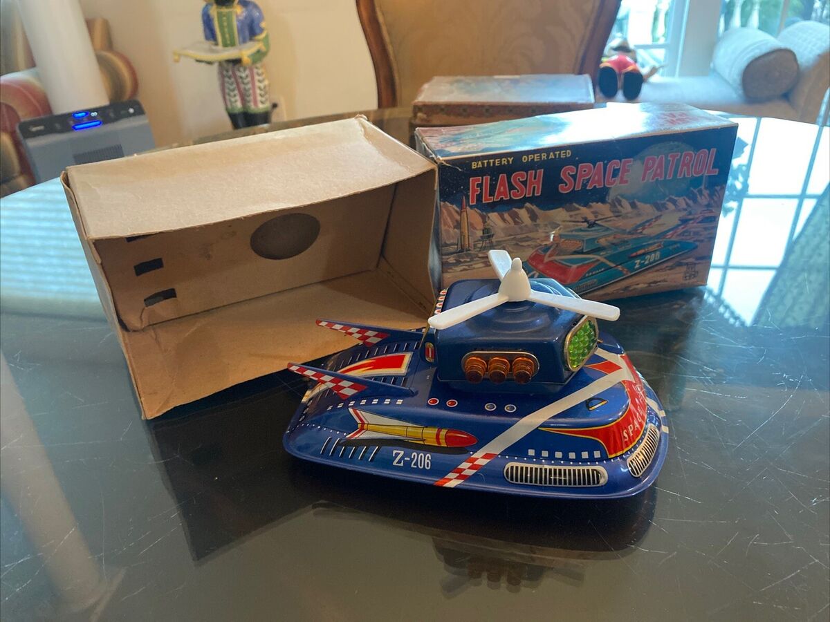 1960's TPS Battery Operated Tin Litho Flash Space Patrol Z 1960's TPS Battery Operated Tin Litho Flash Space Patrol Z