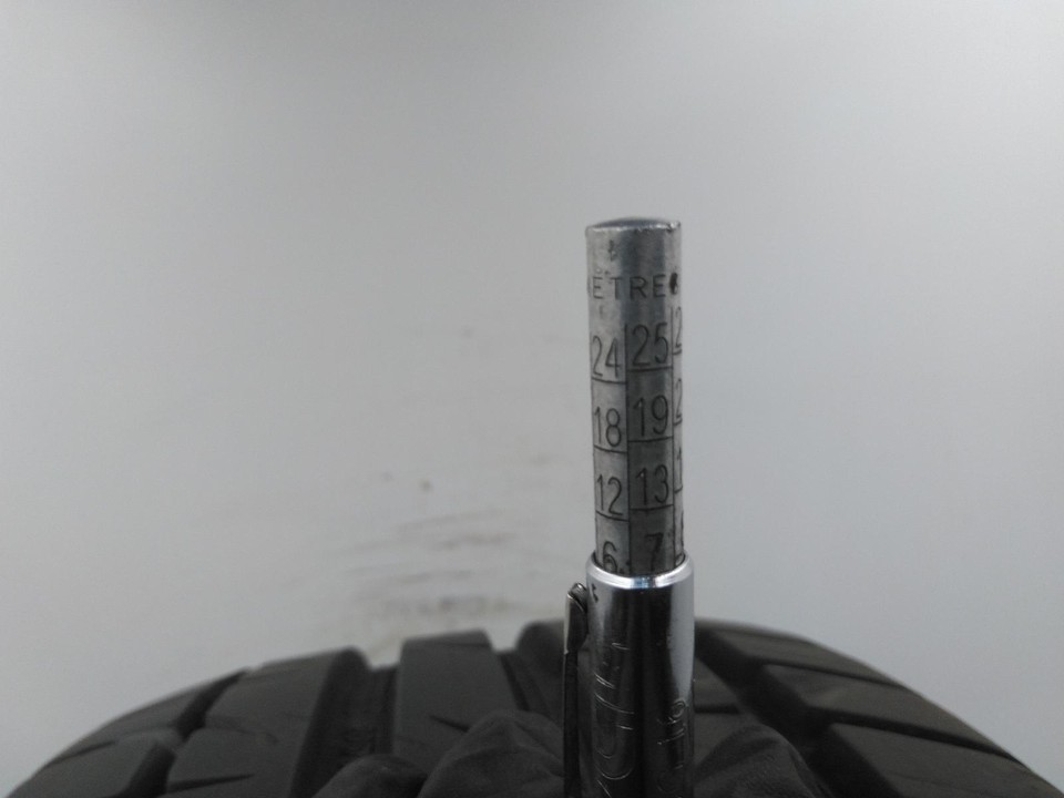 205/55R16 94W 7MM TIGAR HIGH PERFORMANCE PART WORN PRESSURE TESTED TYRE