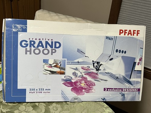 Pfaff Creative Grand Hoop 2100 Series 3 Exclusive Designs 820493-096 New - Picture 10 of 13