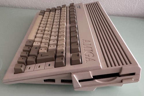 Commodore Amiga 600 Kick 2.05 Avec Carte Cf WB.3.xx, Carte Mère Version 1.3 - Photo 11/23