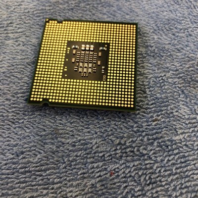 Intel Pentium Dual Core 05 E2200  SLA8 MALAY  L84B279  2.20GHZ/1M/800/06 CPU