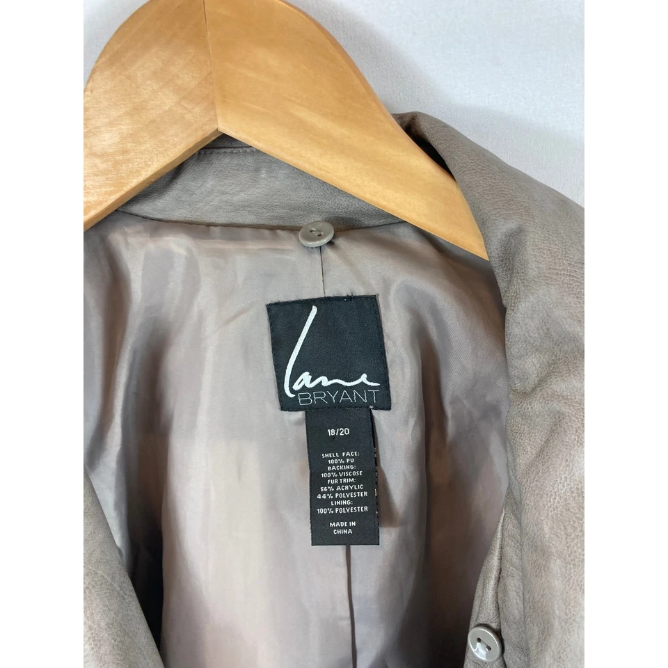 Lane Bryant Faux Leather Bomber Jacket Size 18/20 - Image 4 of 4