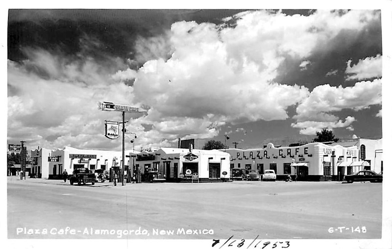 PLAZA CAFE MOBILGAS STATION RPPC ALAMAGORDO, NEW MEXICO VINTAGE POSTCARD (AN309)