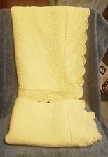 LINENS N' THINGS YELLOW MATELASSE SCALLOP 2 STANDARD PILLOW SHAMS 20" 27"