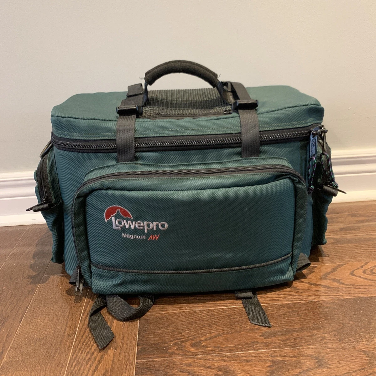 Vintage Lowepro Magnum AW Camera Bag w dividers rain cover no