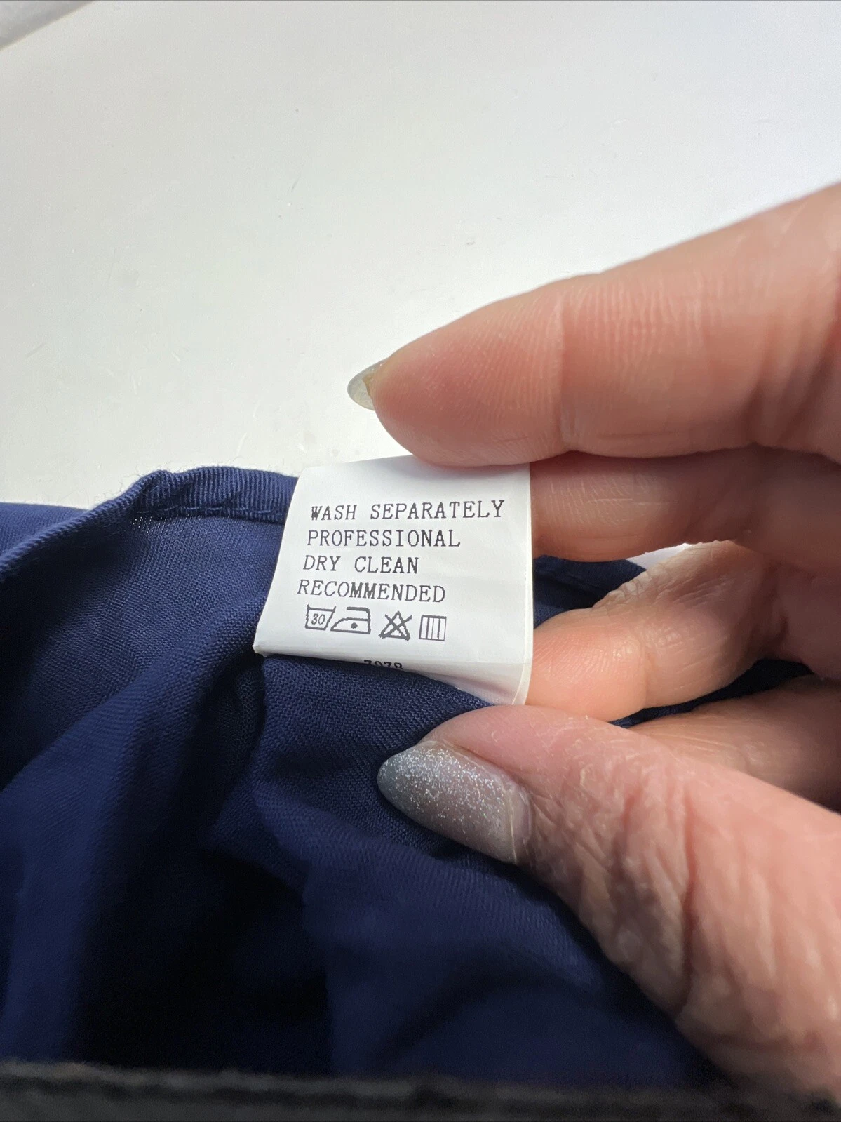 VETEMENTS Kirundo abito tubino blu scuro girocollo senza maniche rayon TG XL NUOVO CON ETICHETTE