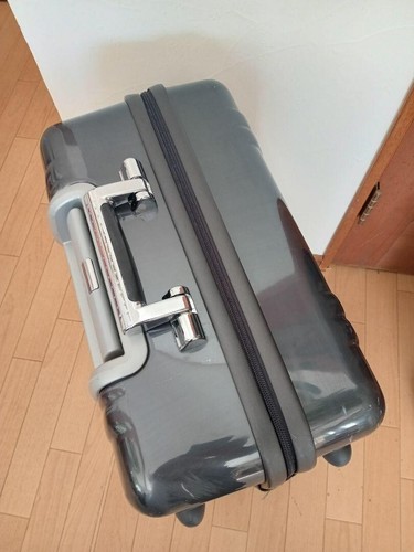 ZERO HALLIBURTON 58~60L Black 4-wheels Carry Case Suitcase - Picture 4 of 18