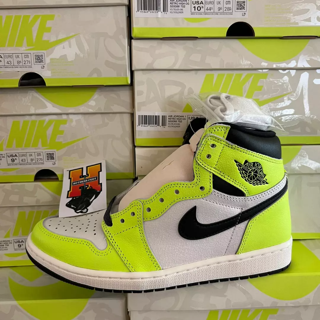 Jordan 1 Retro High OG Visionaire 555088-702