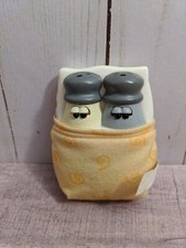 Vintage Blues Clues Subway 1999 Mr. Salt and Mrs. Pepper Toy