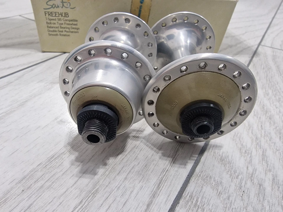 Juego de bujes de bicicleta delanteros y traseros de 7 velocidades Shimano Sante 5000 de colección 36H NOS Foto 4 de 4