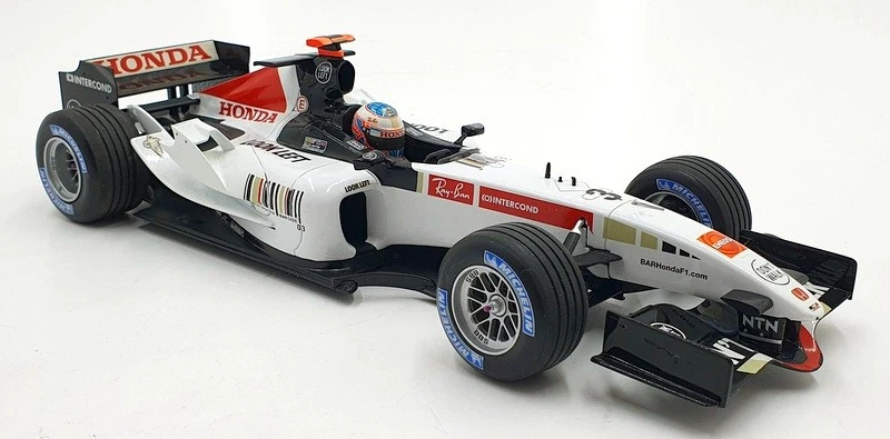 Minichamps 1/18 Scale Diecast 2425C - B.A.R. Honda 007 2005 J.Button #3 - Image 2 of 4