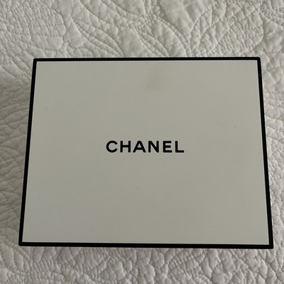CHANEL 31 LE ROUGE #1 Beige, #8 Fetiche, # 12 Rouge 2.55 w Crystal