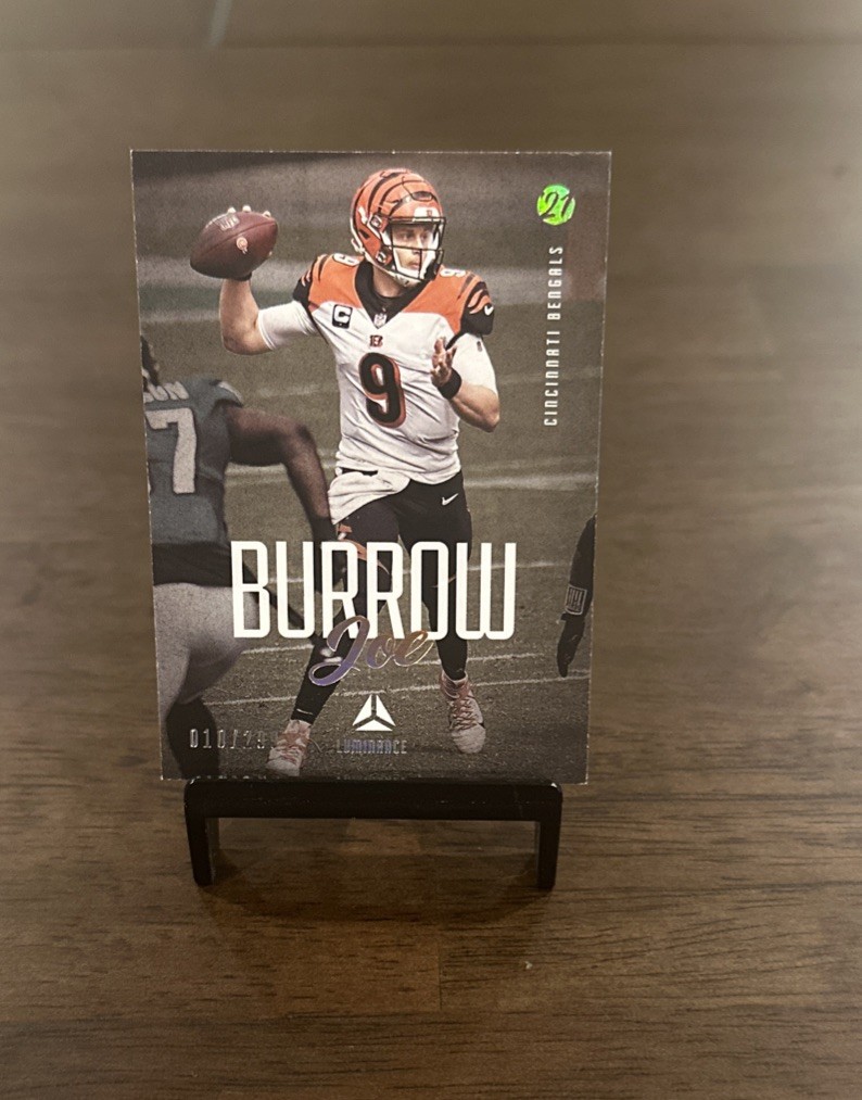 2021 Panini Luminance #19 Joe Burrow Gold #/299