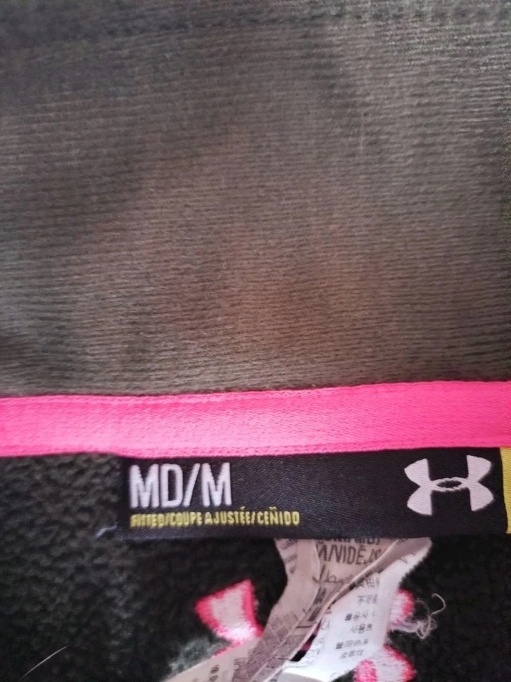 Chaqueta camuflada Under Armour Realtree para mujer talla mediana Foto 3 de 4