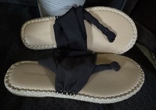 NEW SHOEDAZZLE SANDAL THONGS WITH BLACK STRETCHY FABRIC-SIZE 9