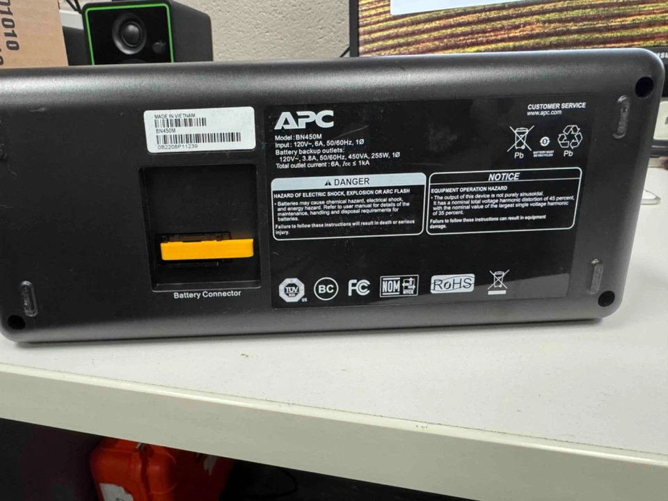 APC Back-UPS 450 BN450M 120V 6A 450VA 255W 6-Outlet Surge Protector - Image 2 of 2