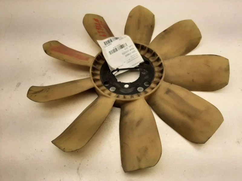 Hoja de ventilador 00-13 Chevrolet Suburban 2500 15017911 Foto 4 de 4