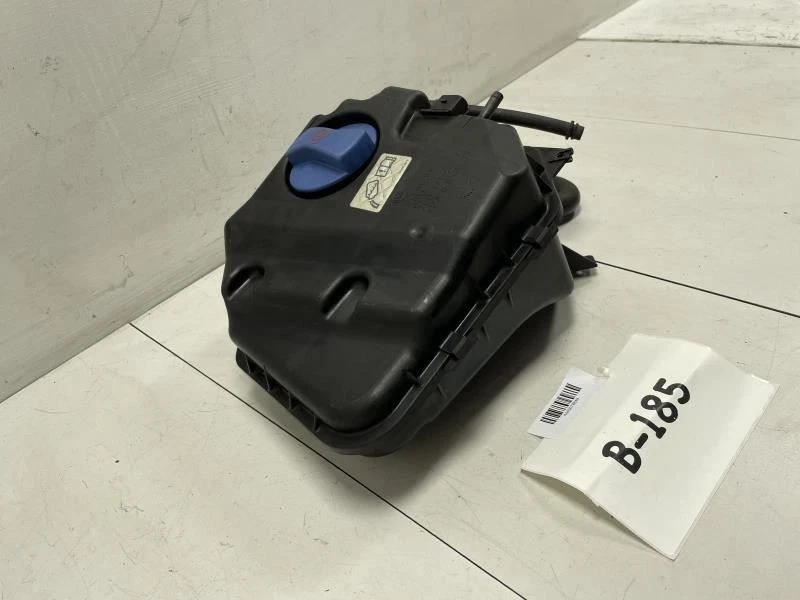 2005 VOLKSWAGEN TOUAREG 4.2L RESERVATÓRIO DE LÍQUIDO DE ARREFECIMENTO Compatível com 07-15 AUDI Q7 OEM+ - Imagem 3 de 4