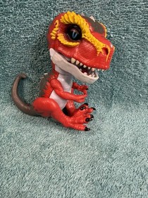 Fingerlings Dino TREX Untamed Ripsaw Action Figures Toys Dinosaur