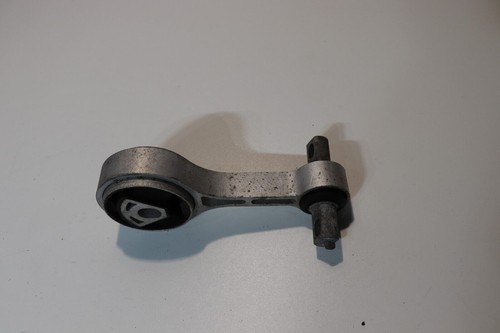 MASERATI GHIBLI M157 ENGINE MOUNT TOP 06700048690 - Picture 3 of 8