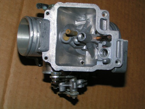 HONDA CBR1000 CBR 1000 CARBURETOR INSIDE LEFT BODY 87-88 CANADA MODEL VG81C - Picture 6 of 6