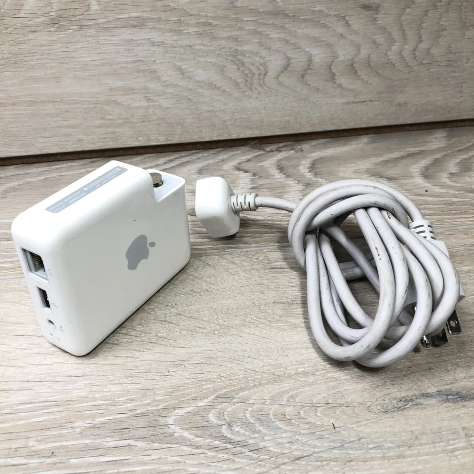 Apple AirPort Express 1st generation A1264 802.11n WiFi Router - Preowned - Image 3 of 4