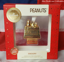 NEW Hallmark Premium Peanuts Gold Snoopy  Dog House Holiday Christmas Ornament