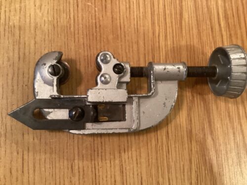 GENERAL TOOLS ~ NO. 120 ~ Made in USA. Pipe Tubing Conduit Cutter Good Condition - Picture 4 of 5