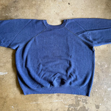 70s VINTAGE BLANK, PLAIN NAVY BLUE RAGLAN CREWNECK SWEATSHIRT ADULT SZ M 80s
