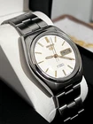 Seiko 5 7009 8210 White Dial Day Date Automatic Watch Vintage 1981 Watch 17Jewel