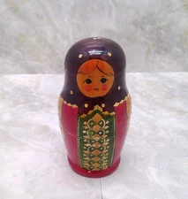 Russian Nesting Dolls Matryoshka Wooden Hand Painted  Set Of 13 Pieces 7 Dolls