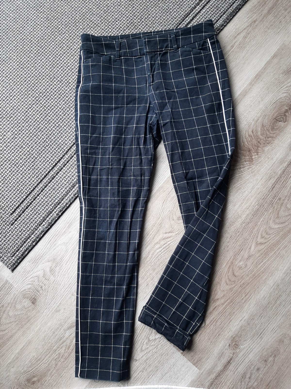 Old Navy Pixie Pants - image 1