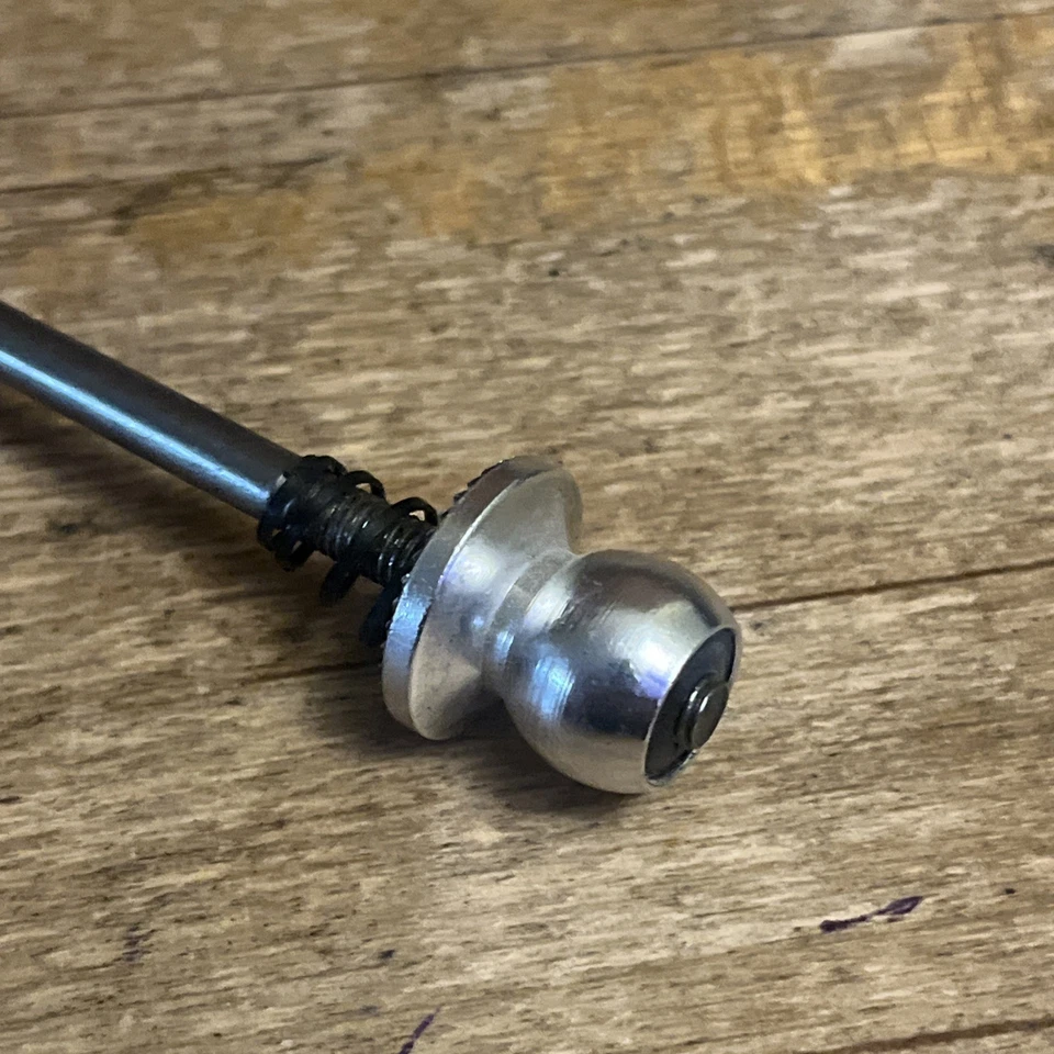 Advent Rear Quick Release Skewer 165 mm Length 90s 00s Road MTB Hybrid - Image 2 of 4