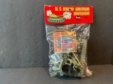 1970s Vintage US Army Armor Division MIP Tim Mee Toys Sealed Soldiers and Tank