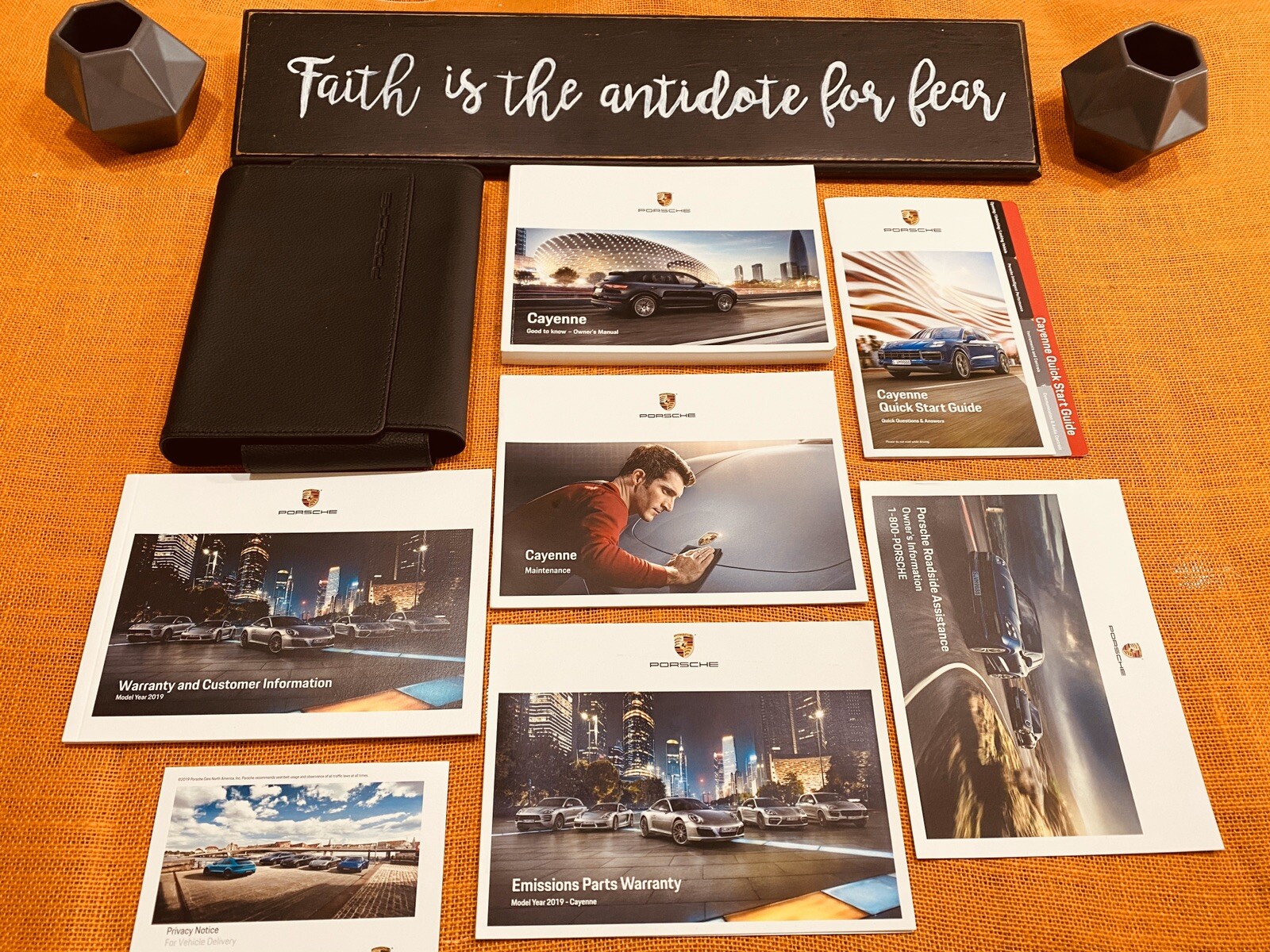 2019 PORSCHE CAYENNE S TURBO E HYBRID OWNERS MANUAL HYBRID (NAVI PCM