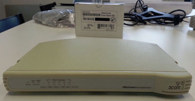 3com OfficeConnect 3C16755 Dual Speed Hub 5 x 10/100M IEEE 802.3/802.3u NO PSU