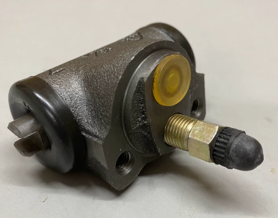 Cilindro de freno de rueda Autospecialty - 25-10313 / W52002 - Se adapta a Plymouth y más Foto 2 de 4