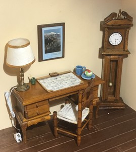 dollhouse office