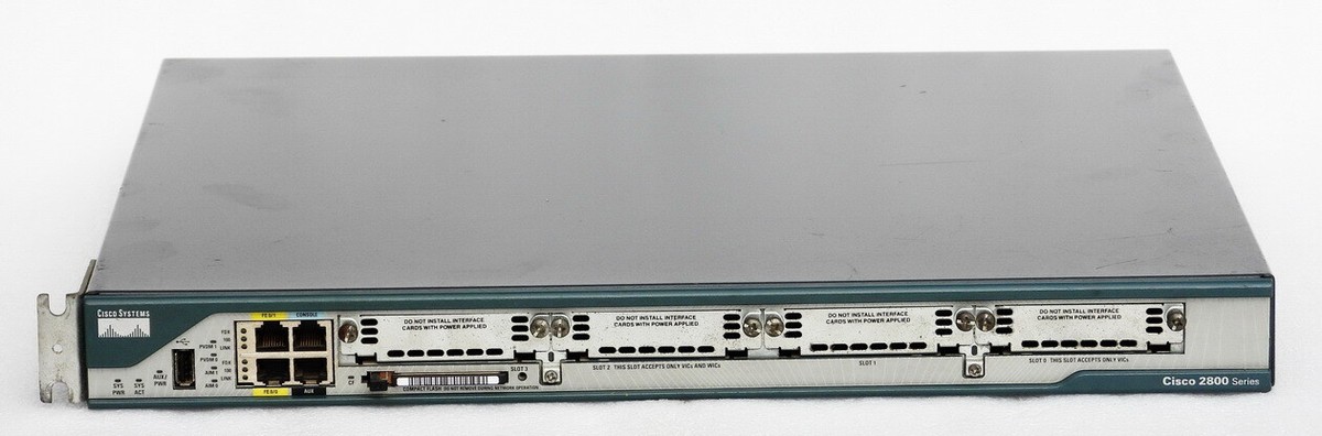 Cisco 2801 サービス統合型ルータ CISCO2801 CISCO2801-SEC/K9 Cisco 2801 Security Router Bundle w