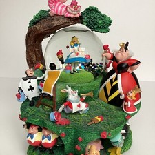 Disney Alice In Wonderland Snowglobe Painting The Roses Red 2007 2008 Snow Globe