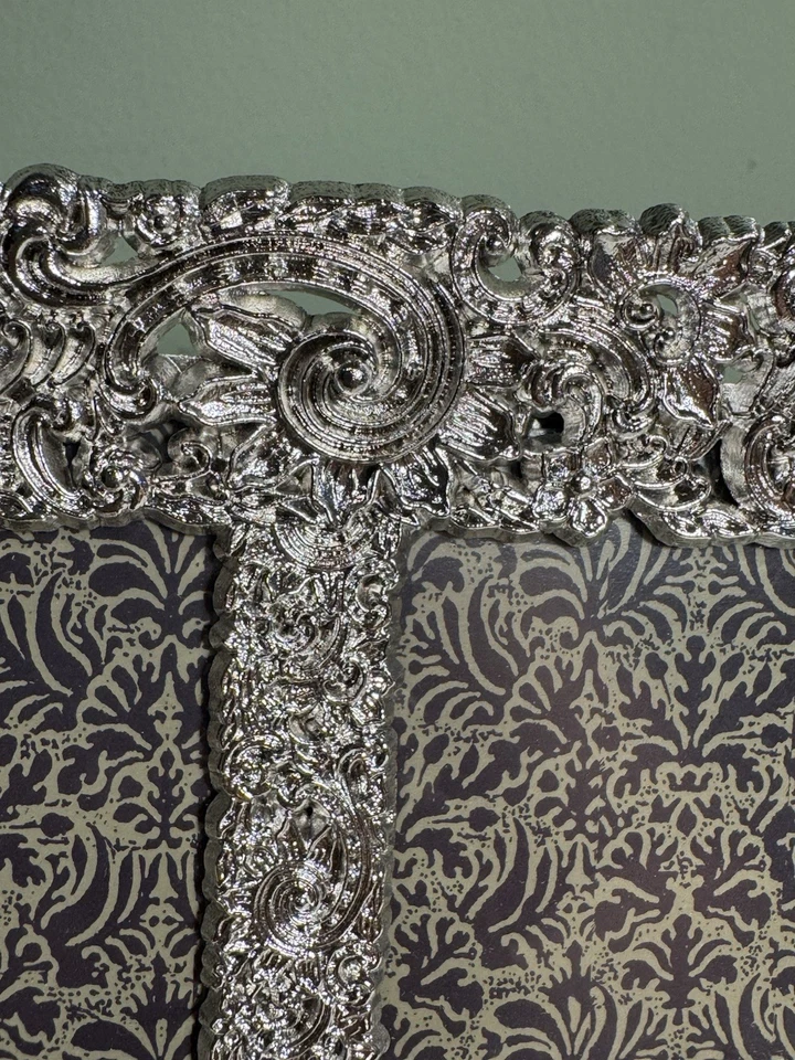 Marco de fotos collage pulido a mano plateado Philip Whitney Ltd tiene capacidad para 5 fotos Foto 3 de 4