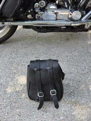 Harley-Davidson Black Leather Motorcycle Sissy Bar Luggage Messenger Bag