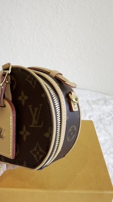 Louis Vuitton Boite Chapeau Crossbody Mini Brown Canvas  display picture 3