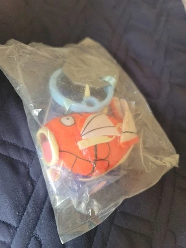 VINTAGE Pokémon world MAGICARP#129 Nintendo 2000 BurgerKing Kids meal Toy