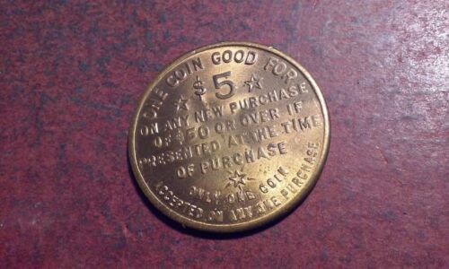 $5.00 Store Token CROWN FURNITURE GOLD STAR CLUB Gold-Tone Shinny 1-1/4" - Picture 3 of 4